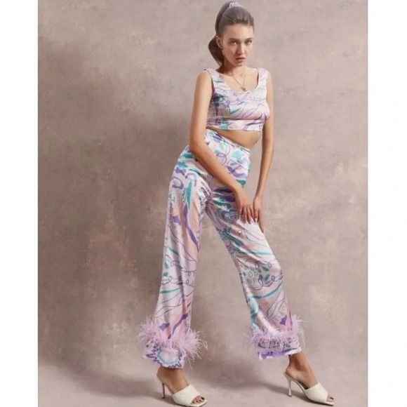 Cosheroom X Oceanus Lounge Satin Set Ostrich Feather Multicolored Florence Chai